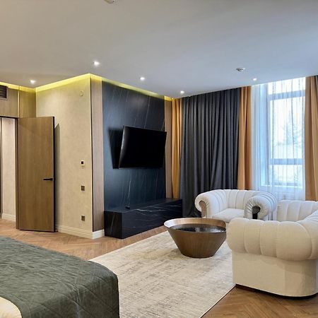 Donatello Boutique Hotel Almaty Bagian luar foto