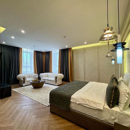 Donatello Boutique Hotel Almaty Bagian luar foto