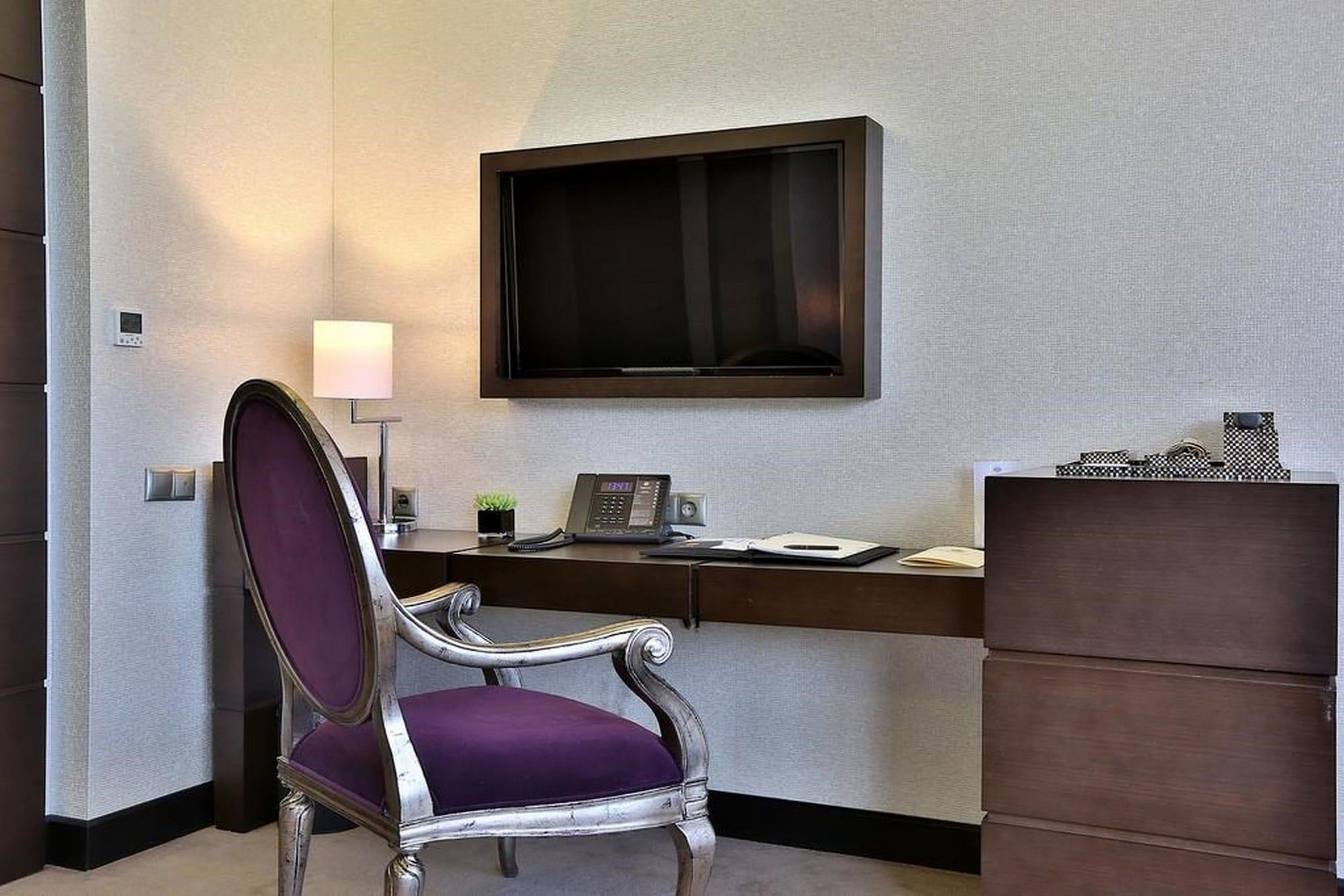 Donatello Boutique Hotel Almaty Bagian luar foto