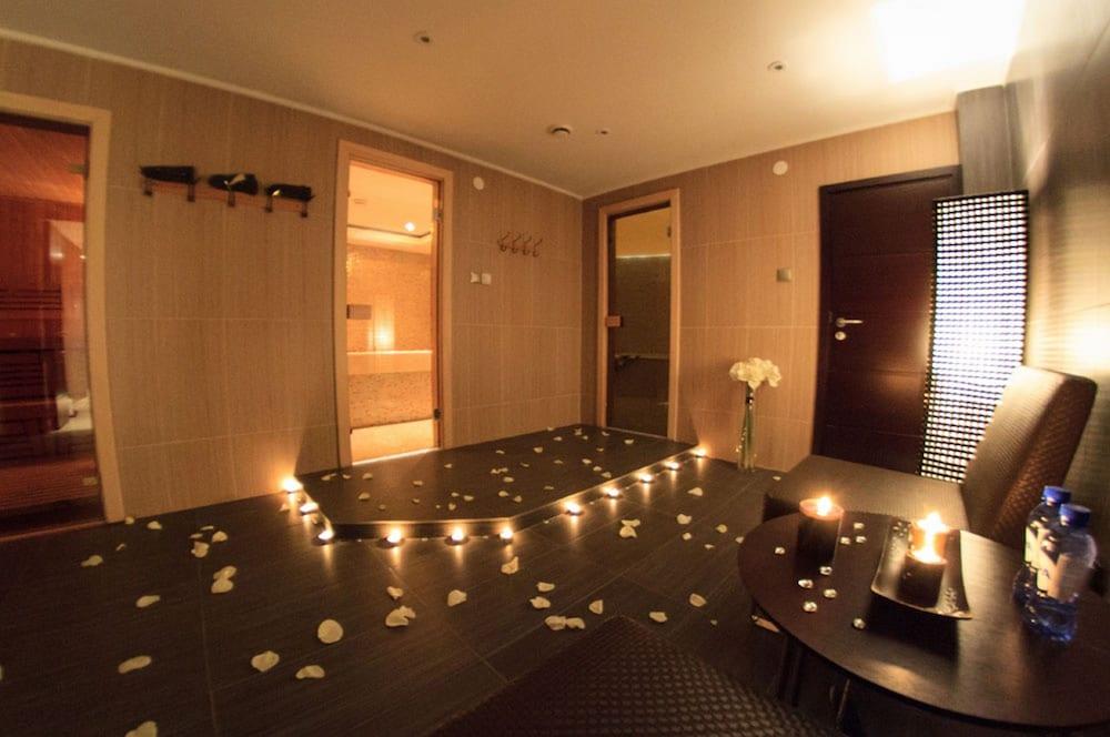 Donatello Boutique Hotel Almaty Bagian luar foto