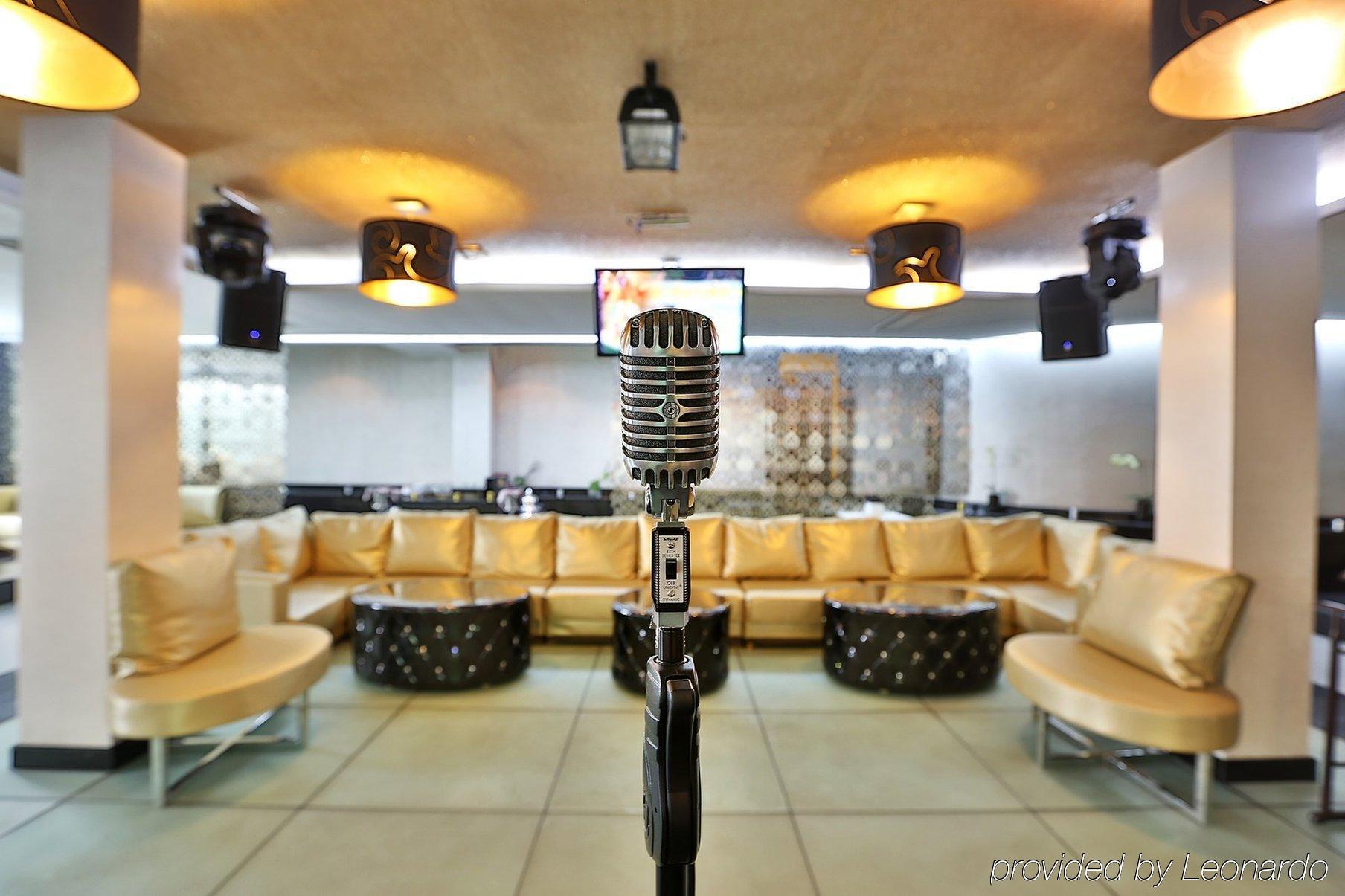 Donatello Boutique Hotel Almaty Bagian luar foto