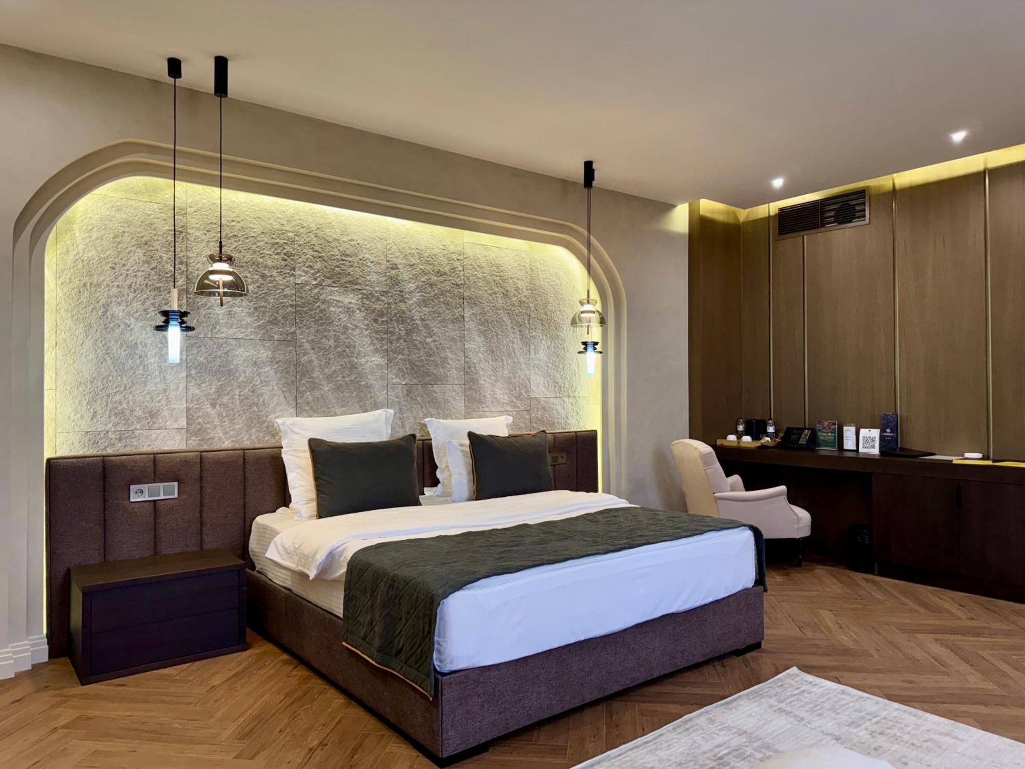 Donatello Boutique Hotel Almaty Bagian luar foto
