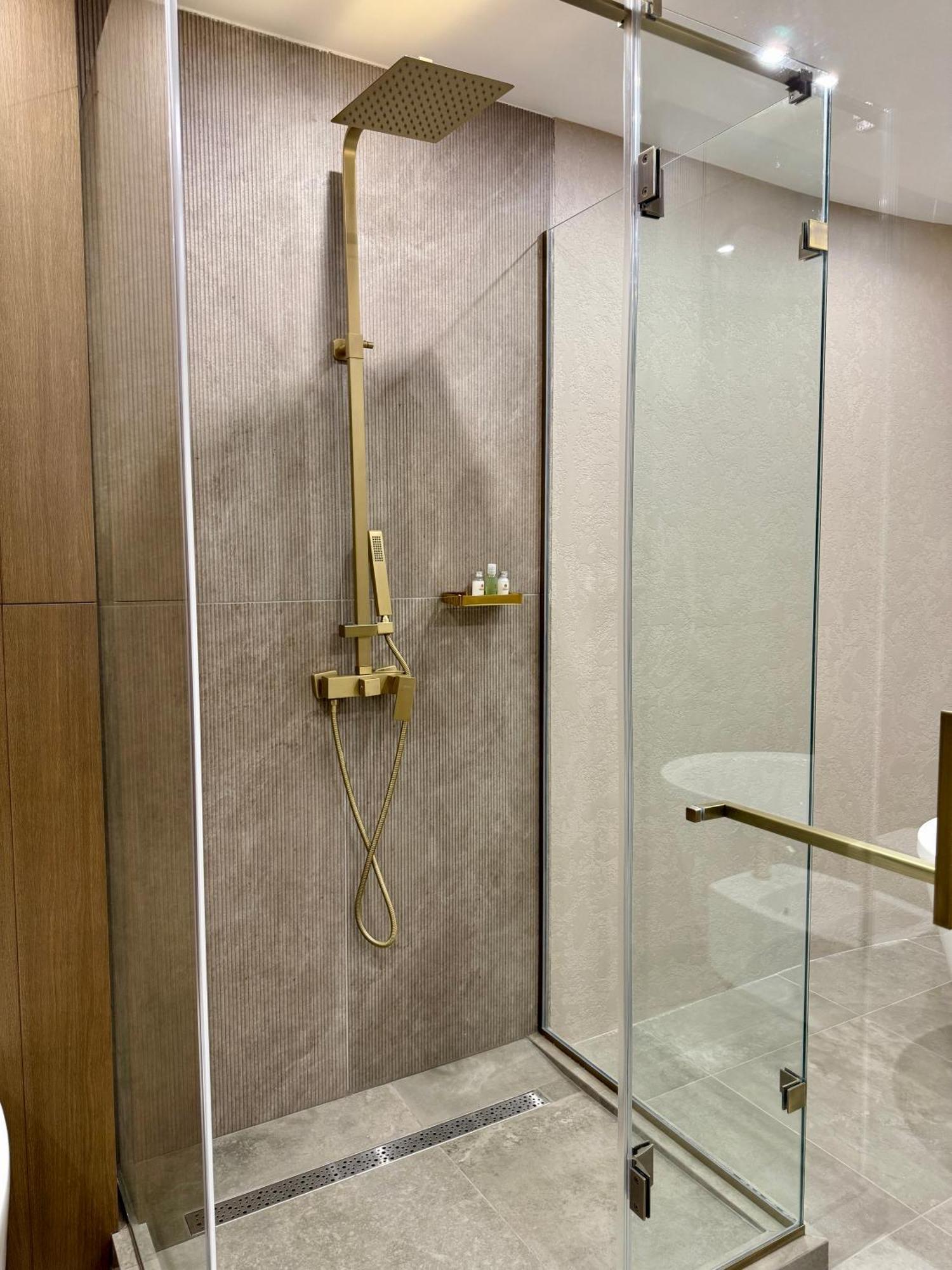 Donatello Boutique Hotel Almaty Bagian luar foto
