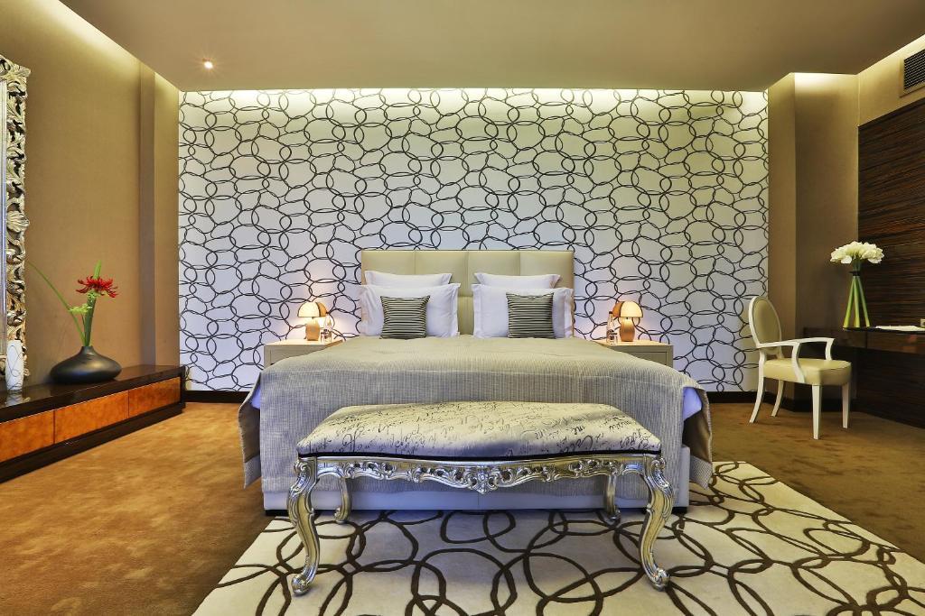 Donatello Boutique Hotel Almaty Bagian luar foto