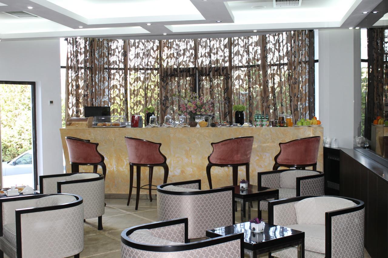 Donatello Boutique Hotel Almaty Bagian luar foto